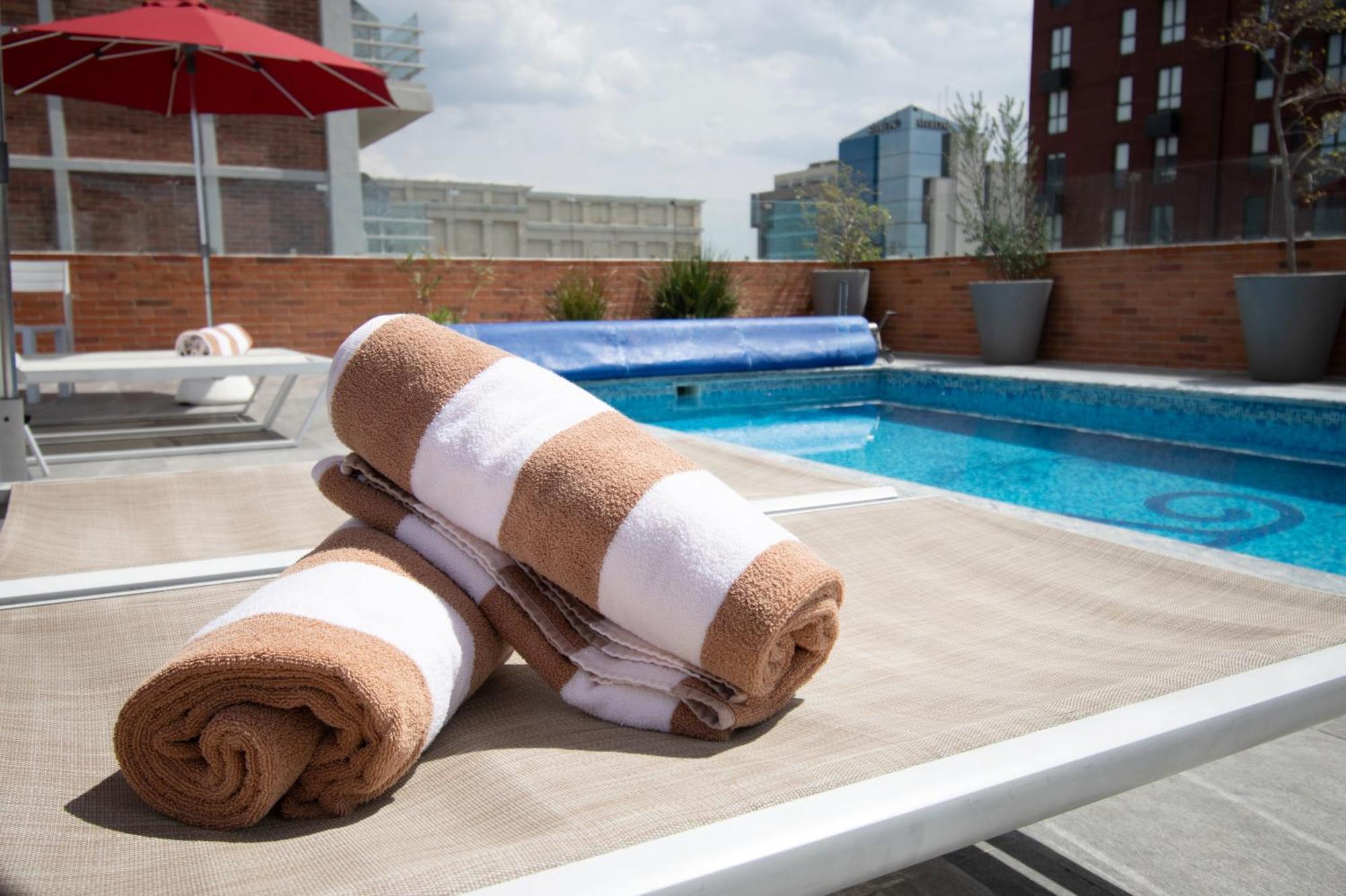 גואדלחארה Hotel Velvet Plaza מראה חיצוני תמונה
