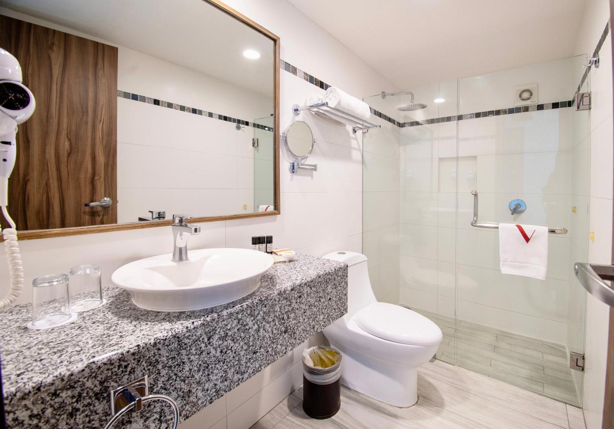 גואדלחארה Hotel Velvet Plaza מראה חיצוני תמונה