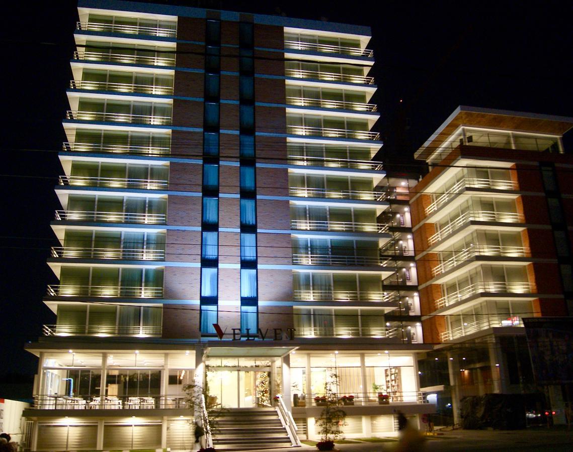 גואדלחארה Hotel Velvet Plaza מראה חיצוני תמונה